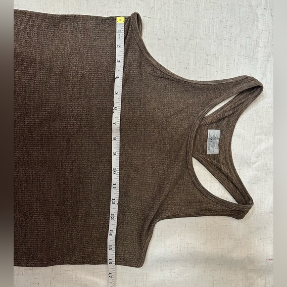 Athleta Textured Brown Top 🖤🤎 - Picture 6 of 6